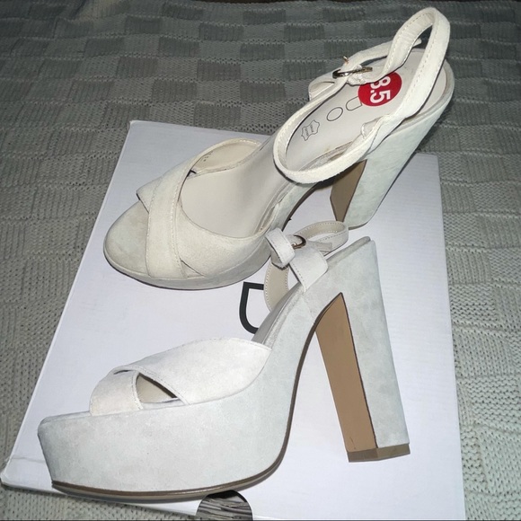 ALDO chunky platform heels (hilger) - Picture 2 of 6